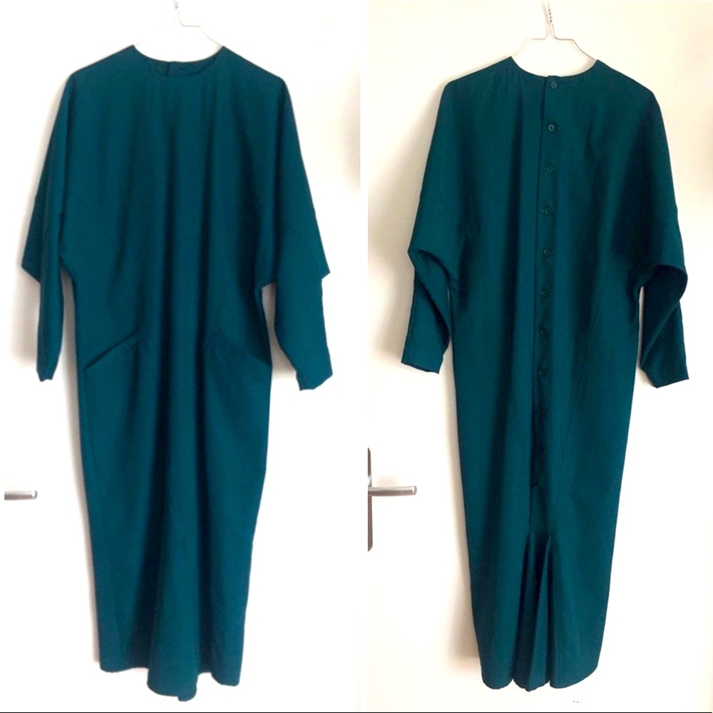 Paris France 1980s Classic Cut Vintage Wool Dress - Picture 2 of 3